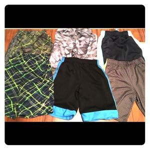 6- Boys basketball shorts size 7-8 CAMPION BRAND